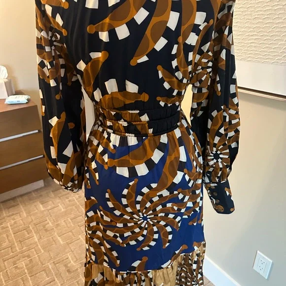 FARM Rio Orange and Black Long Sleeve Dress - Picture 4 of 12